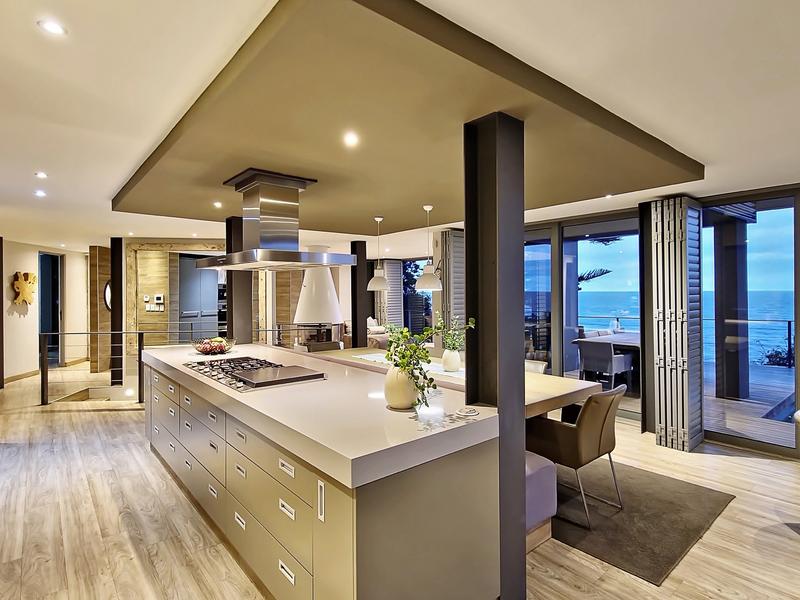 5 Bedroom Property for Sale in Bakoven Western Cape